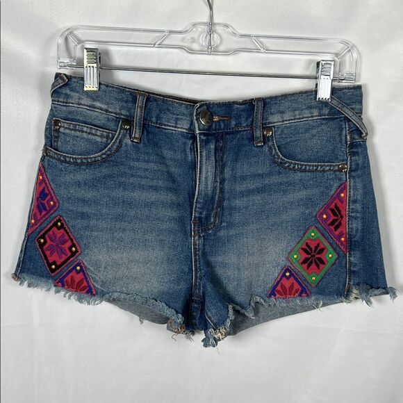 Free People Pink Embroidered Denim Shorts size 26 - Picture 1 of 6